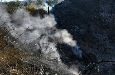 Πρόστιμο σε άνδρα για φωτιά σε ξερά χόρτα εντός οικοπέδου στην Aσσηρο